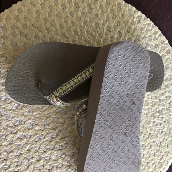 Sketcher’s Yoga Foam Sandals.Size 9 Color Taupe - Picture 4 of 4